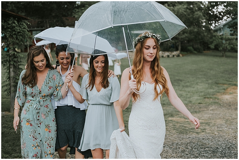 rainy outdoor wedding