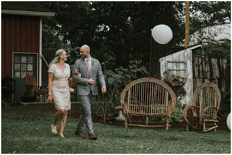 Raleigh outdoor wedding photographer