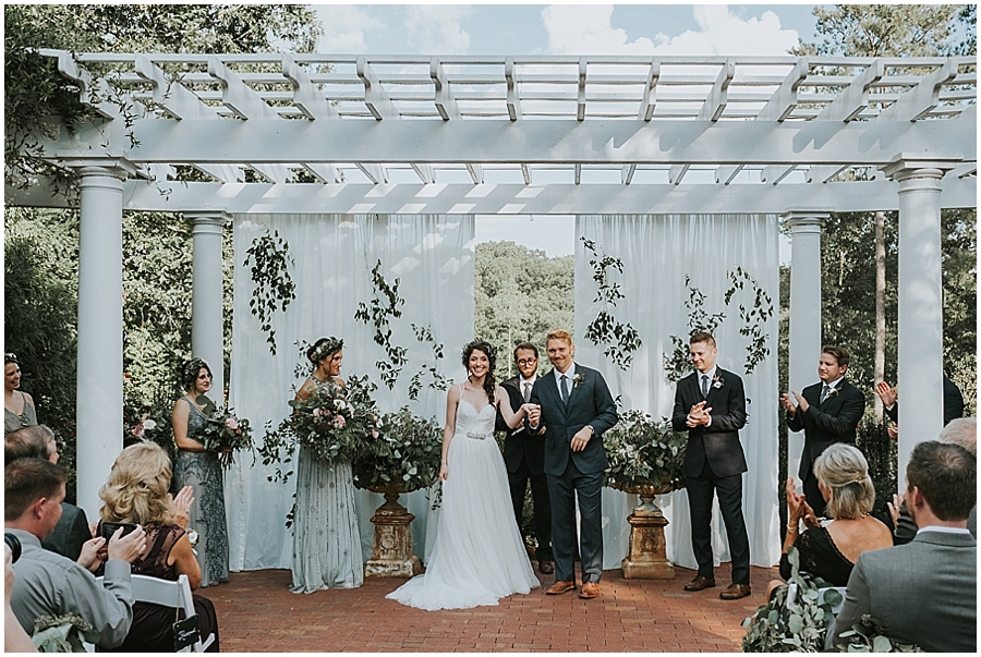 Highgrove Estate outdoor wedding ceremony