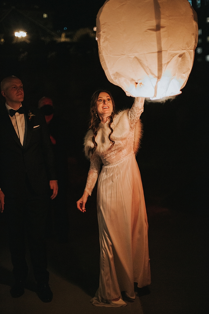 wedding lantern sendoff