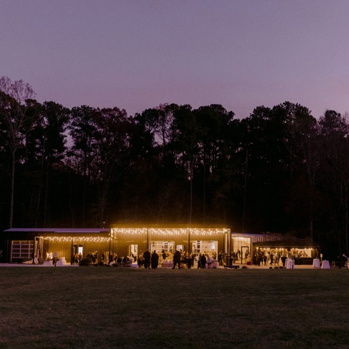 The Meadows Raleigh Wedding Venue Reception Guide | Raleigh Wedding Planning