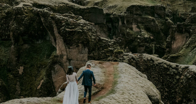 Edinburgh Wedding Photographer | How to Plan a Wedding in Scotland
