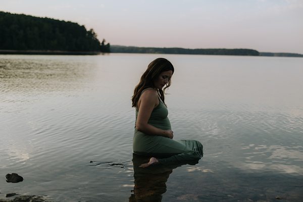 Raleigh NC MATERNITY SESSION