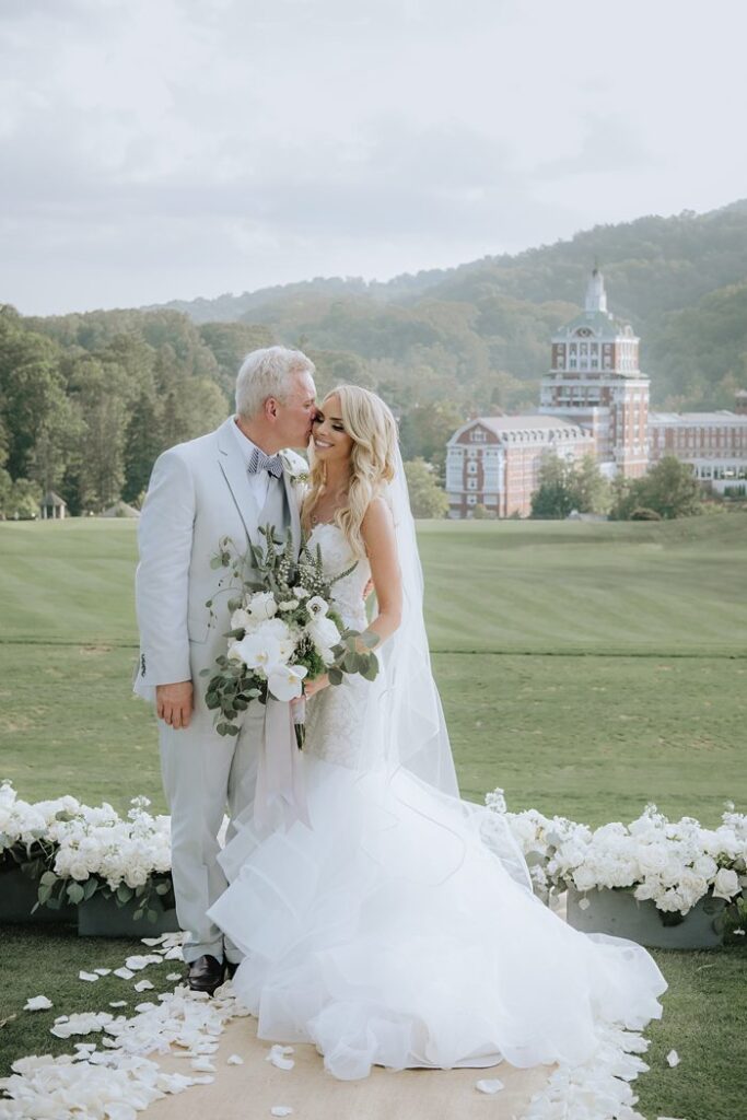 Documentary Virginia Wedding Photographer Editorial Homestead Resort Wedding Hot Springs VA x