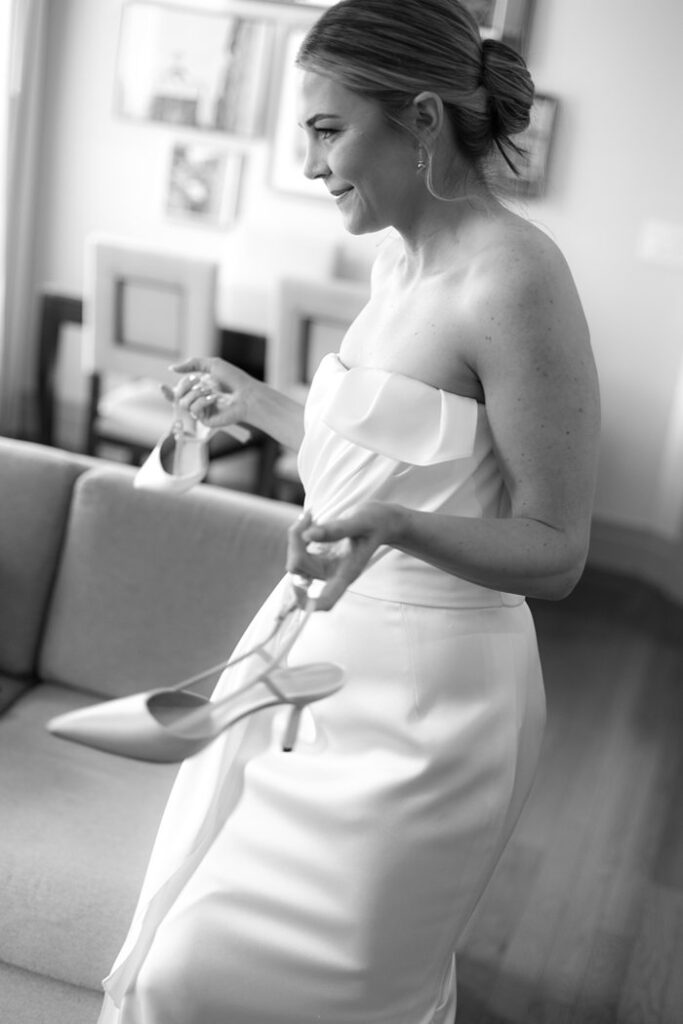 Virginian Hotel Wedding Lynchburg Wedding Photographer Documentary Candid Style x